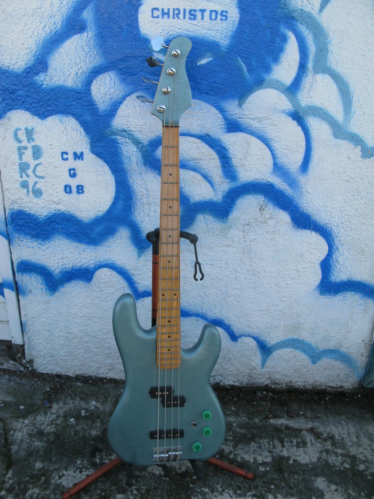 Subway Custom Bass