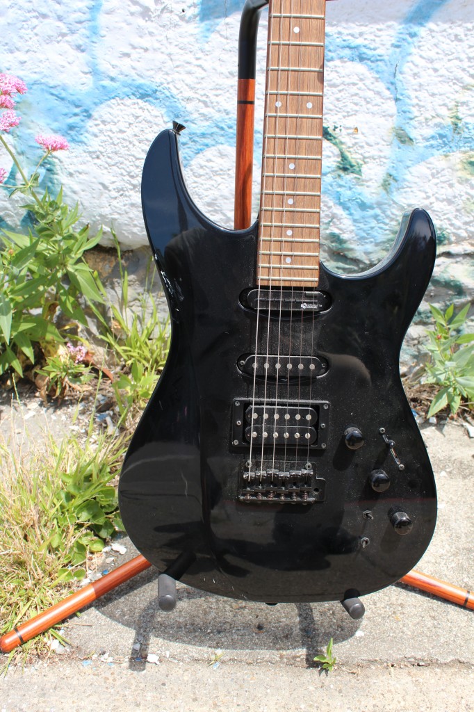 2012-5-8 0274 -- For Sale Fernandez Electric Guitar