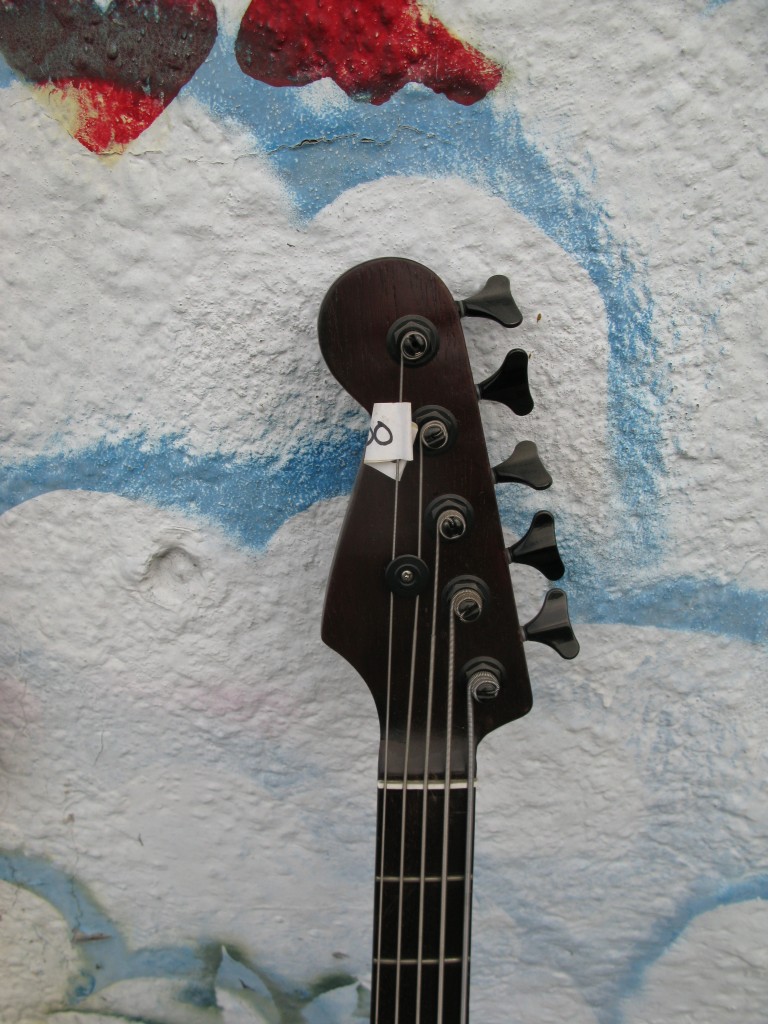 2013-1-24 5383 -- Warmoth Left-Handed Bass