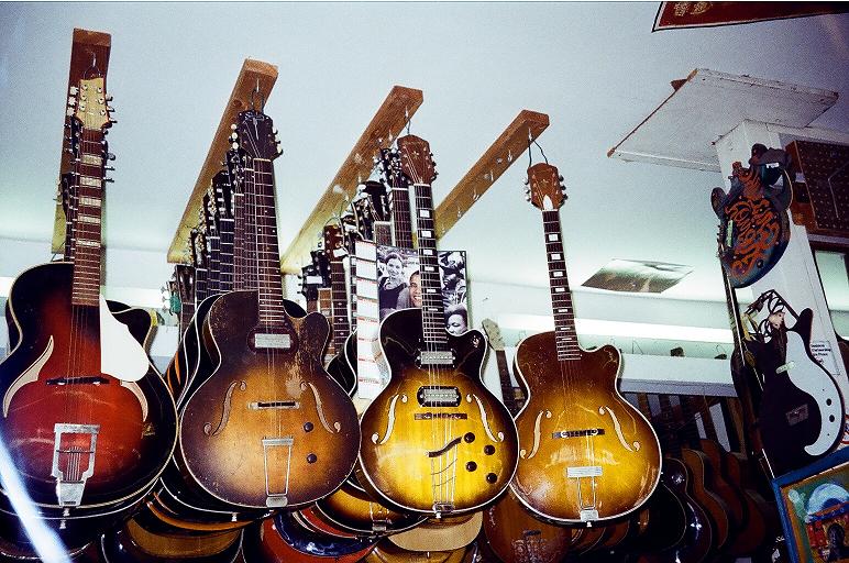 Harmony Triplek, 50's 1 Pu 'ES-175' owned by Richmond, CA storefront preacher, 60's 2 PU ES-175, 60's carved top 'L-4 C'