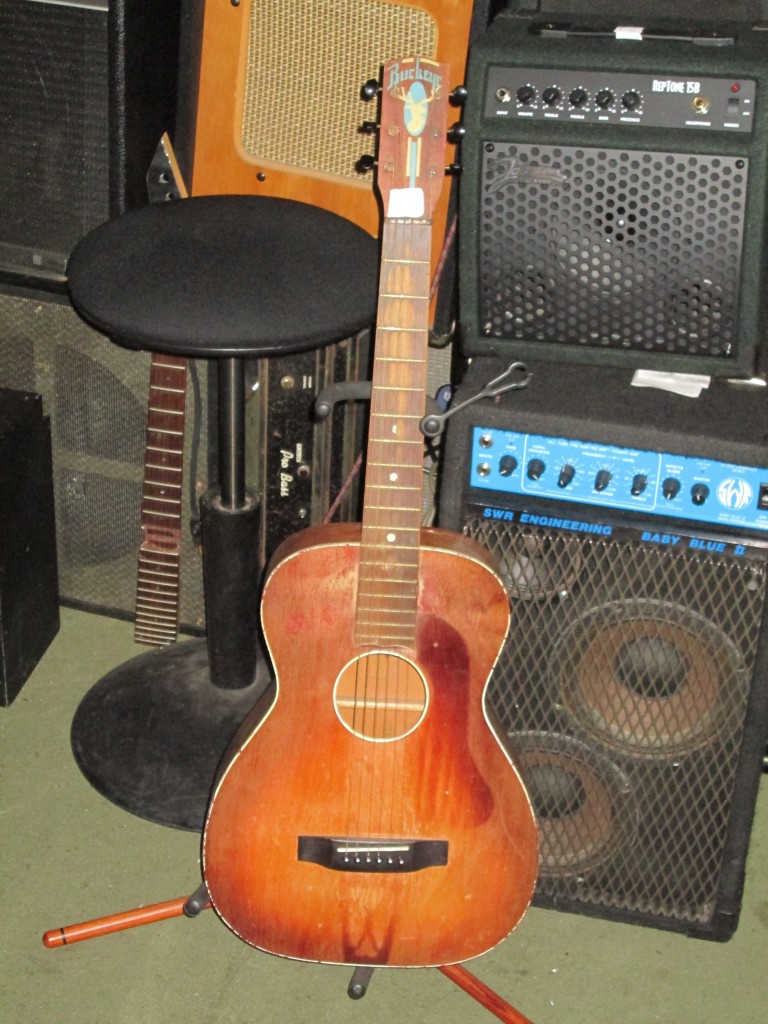 '50's 'Buckeye' all birch Harmony. Reset neck, pin bridge, $225