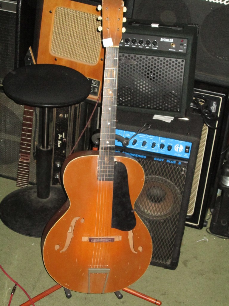 '40's all solid mahogany harmony reset neck compensated ebony bridge $400