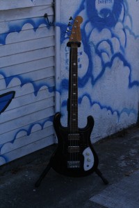 MIJ shorts scale bass w' Subway Bridge and Gears $250