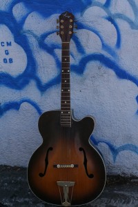 Kay 1950s 17" "L-7" solid top, reset neck w'pickup $900