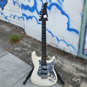 Subway Custom stealth strat modulus graphite neck $400 