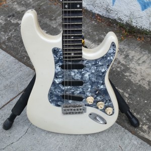 Subway Custom stealth strat modulus graphite neck $400 