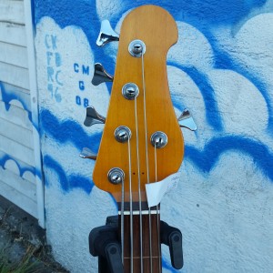 5 string bass warmoth Korina body fretless neck alembic pickups Bartolini preamp $900