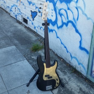 Subway fretless 4 string USA Fender body P-Alembic pickup with Bartolini preamp $700