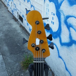 Warmoth lefty 5 string bass fretless ebony Bartolini jazz pickups Korina mahogany $900 