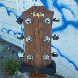 1996 000-18 Taylor all mahogany 412M $1900