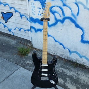 USA Fender Strat 93 with  lace pick ups $1000