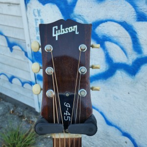 1996 Gibson J-45 $1800